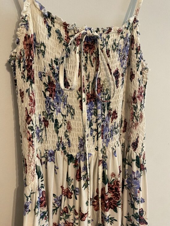 I Joah Dresses & Skirts - I Joah Maxi Dress w/ Cinched Top and Front Tie, Large, White/Floral